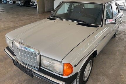 Mercedes-Benz 230 Gebrauchtwagen