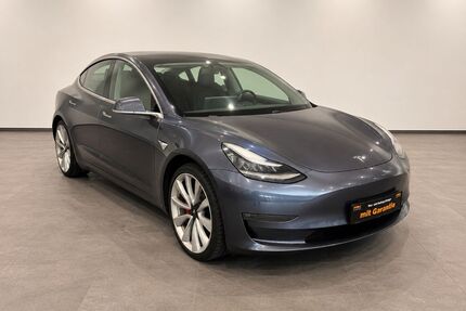 Tesla Model 3 Gebrauchtwagen