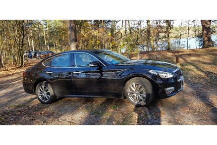 INFINITI Q70 Gebrauchtwagen