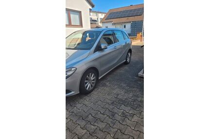 Mercedes-Benz B 180 Gebrauchtwagen