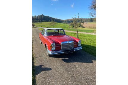 Mercedes-Benz 280 Gebrauchtwagen