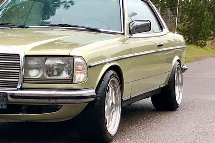 Mercedes-Benz 230 Gebrauchtwagen