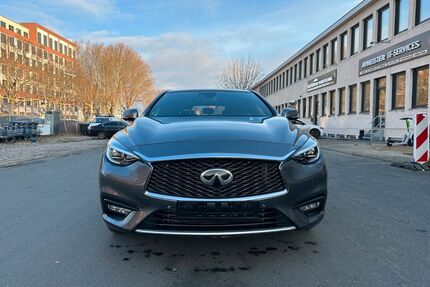 INFINITI Q30 Gebrauchtwagen
