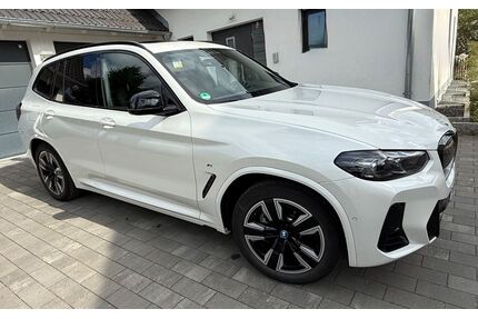 BMW iX3 Gebrauchtwagen