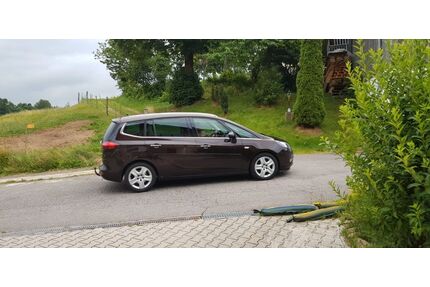 Opel Zafira Tourer Gebrauchtwagen