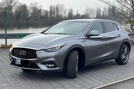 INFINITI Q30 Gebrauchtwagen