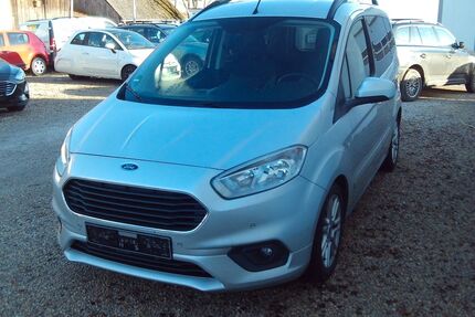 Ford Tourneo Courier Gebrauchtwagen