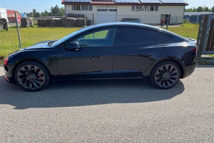 Tesla Model 3 Gebrauchtwagen