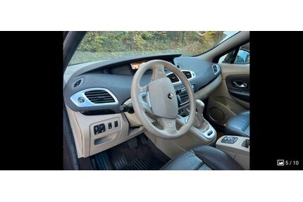 Renault Grand Scenic Gebrauchtwagen