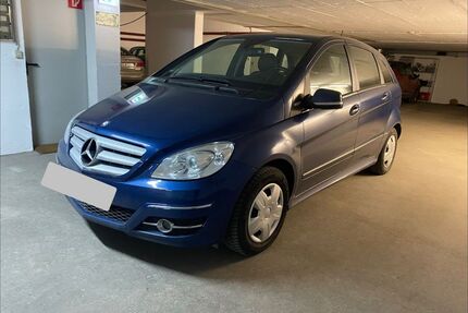 Mercedes-Benz B 180 Gebrauchtwagen
