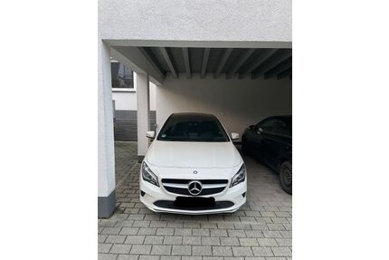 Mercedes-Benz CLA 180 Gebrauchtwagen