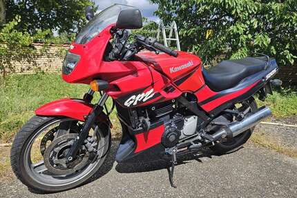 Kawasaki GPZ 500 S Gebrauchtwagen