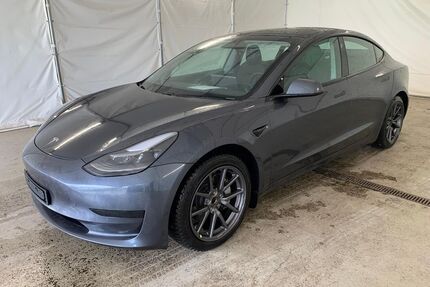 Tesla Model 3 Gebrauchtwagen