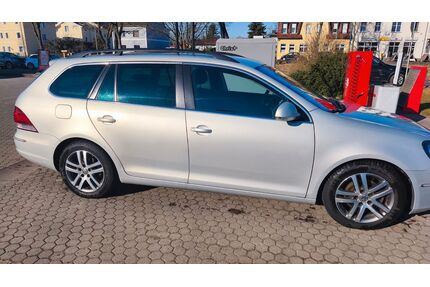 VW Golf Sportsvan Gebrauchtwagen
