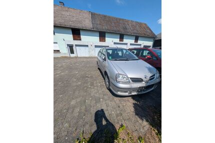 Nissan Almera Tino Gebrauchtwagen