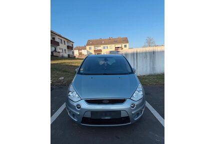 Ford S-Max Gebrauchtwagen