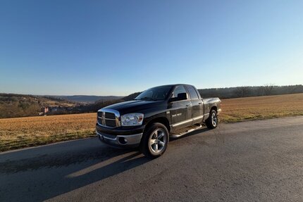 Dodge RAM 1500 Hemi 