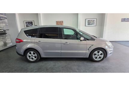 Ford S-Max Gebrauchtwagen