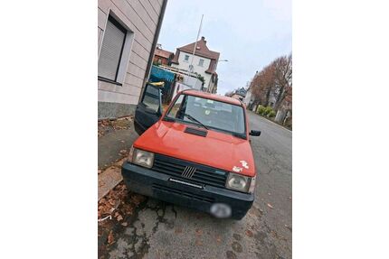 Nissan Panda 