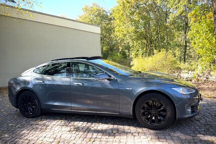 Tesla Model S Gebrauchtwagen