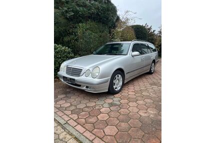 Mercedes-Benz E 200 Gebrauchtwagen