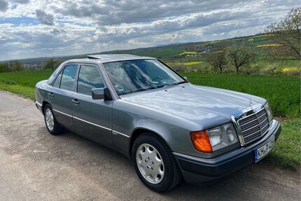 Mercedes-Benz 220 Gebrauchtwagen