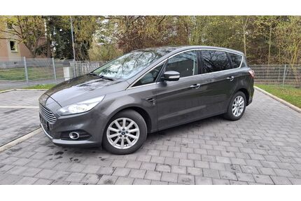 Ford S-Max Gebrauchtwagen