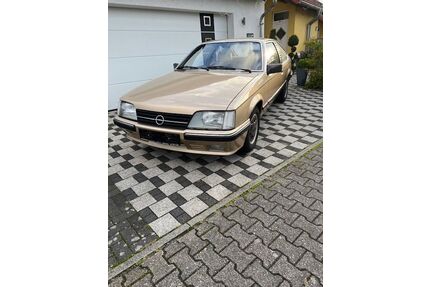 Opel Monza Gebrauchtwagen