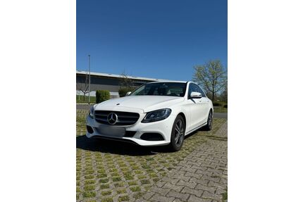 Mercedes-Benz 220 Gebrauchtwagen