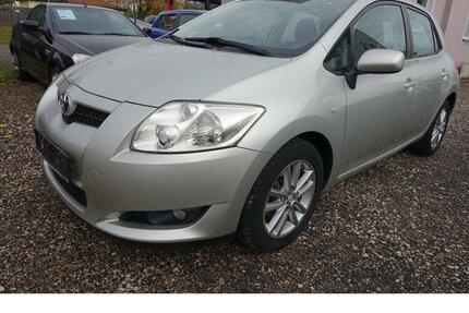 Toyota Auris Life1,6 Automatik Klimaautomatik PDC Alufelg Gebrauchtwagen