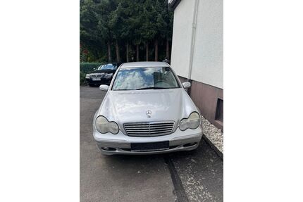 Mercedes-Benz C 180 Gebrauchtwagen