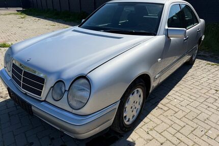 Mercedes-Benz E 200 Gebrauchtwagen