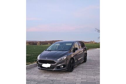 Ford S-Max Gebrauchtwagen