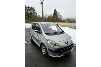 Peugeot 1007 Gebrauchtwagen