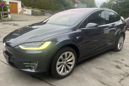 Tesla Model X Gebrauchtwagen