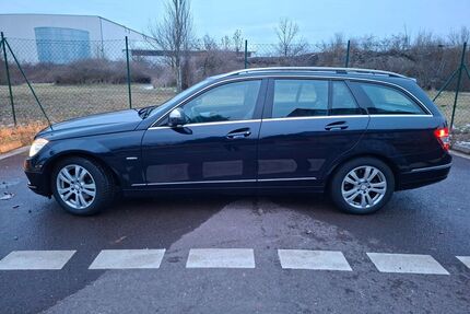 Mercedes-Benz 220 Gebrauchtwagen