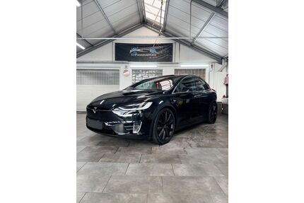 Tesla Model X Gebrauchtwagen