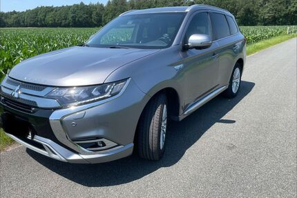Mitsubishi Plug-in Hybrid Outlander Gebrauchtwagen