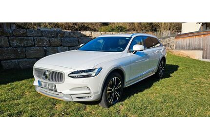 Volvo V90 Cross Country Gebrauchtwagen