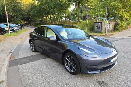 Tesla Model 3 Gebrauchtwagen