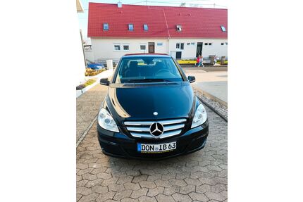 Mercedes-Benz B 180 Gebrauchtwagen