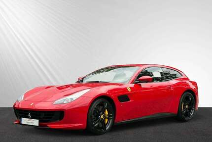 Ferrari GTC4 Lusso Gebrauchtwagen