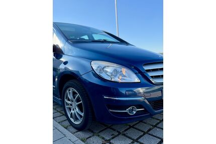Mercedes-Benz B 180 Gebrauchtwagen