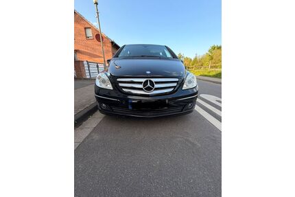 Mercedes-Benz B 200 Gebrauchtwagen