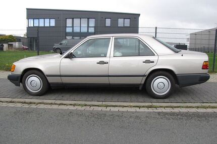 Mercedes-Benz E 230 Gebrauchtwagen