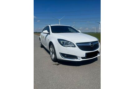 Mercedes-Benz Insignia 