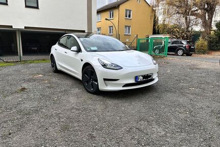 Tesla Model 3 Gebrauchtwagen
