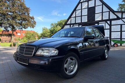 Mercedes-Benz C 180 Gebrauchtwagen