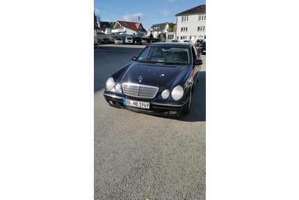 Mercedes-Benz 270 Gebrauchtwagen