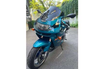 Kawasaki Ninja ZX-9R Gebrauchtwagen